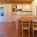 Chalets Lägenhet *