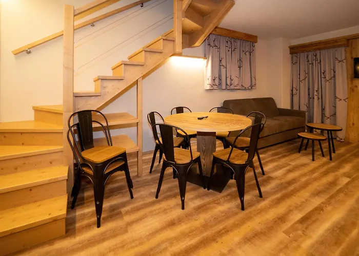 Chalets * ליביניו